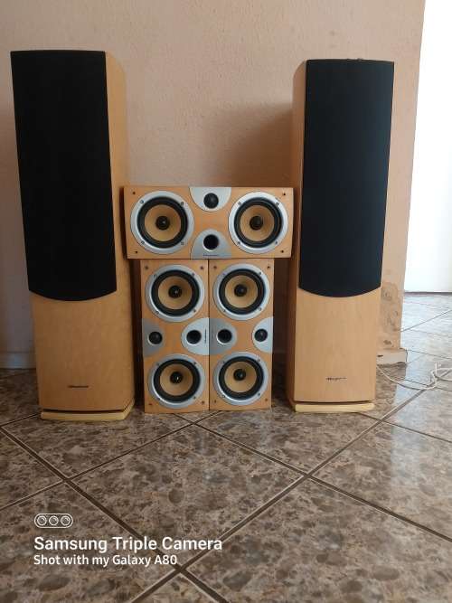 Look at this!!!Majestic Wharfedale  Pacific Evolution 30 Speakers System. Expensive piece of art