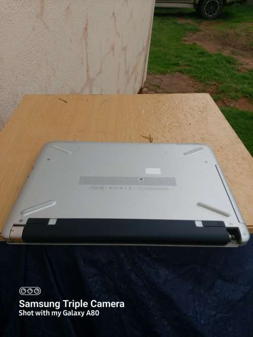 Last One. HP14-bs001ni 14' FHD, 1TB, 4gb, 1.6ghz, super fast machine. HP True Vision Camera