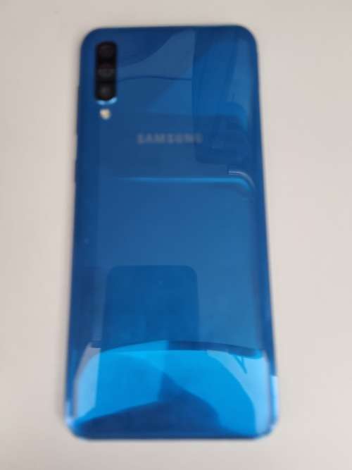 Samsung Galaxy A50, 128GB,  4GB, 25MP, Dual Sim, in 9.8 / 10 Condition Must have gadget