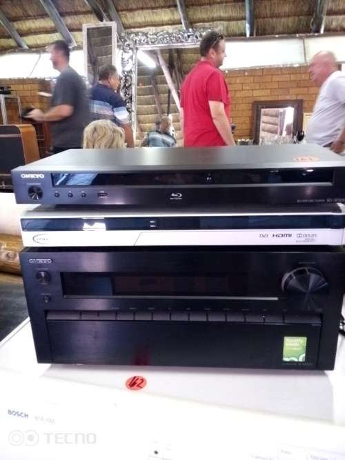 Massive ONKYO TX -NR1010 7.2 Channel Network Amp, 140w per channel 27.5kg monster