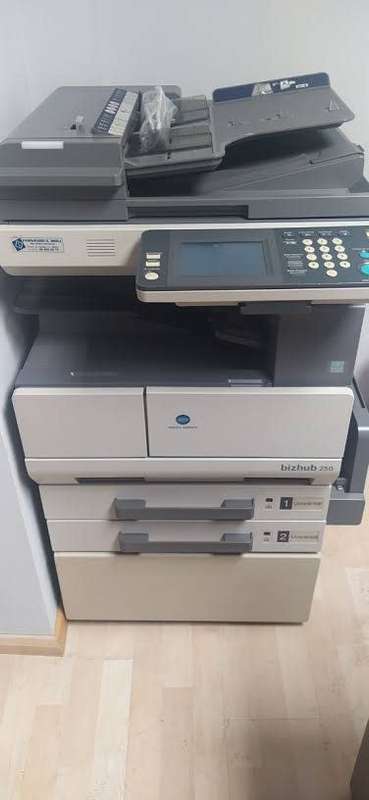 Heavy Duty Konica-Minolta Bizhub 250, in excellent condition with all consumables,  plug and print