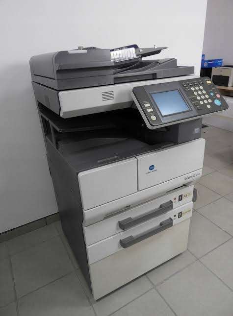 Heavy Duty Konica-Minolta Bizhub 250, in excellent condition with all consumables,  plug and print