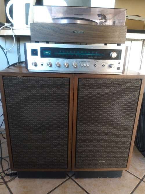 Pioneer Prelude 4000A and Pioneer PL-12 Turntable in working as in the pictures, 50 year old system