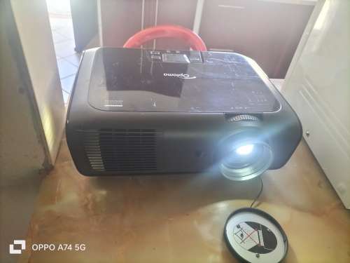 Massive Optoma EW766W WiFi DLP Projector Black with Ultra link 150cm X 15cm projector screen