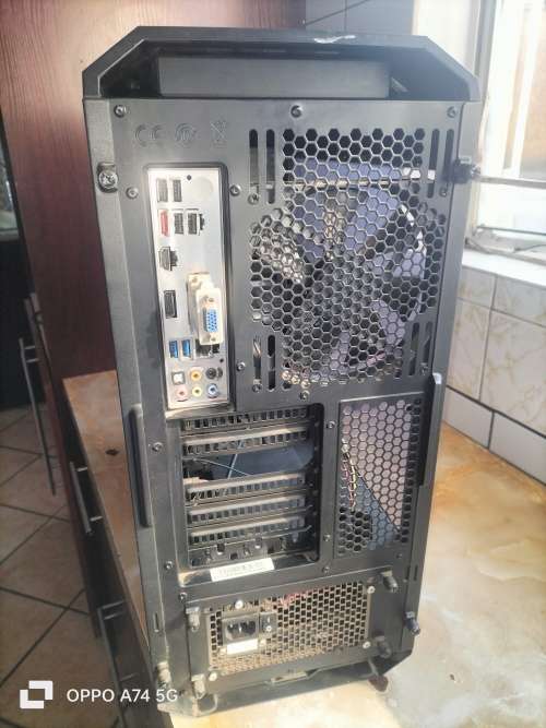 Engineering Master Piece Intel i7, 3TB, 32gb, windows 10. Massive computer
