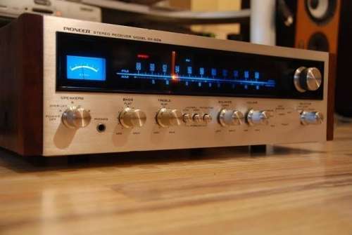 Collector`s Item Pioneer Receiver Model: SX-626 in very presentable condition