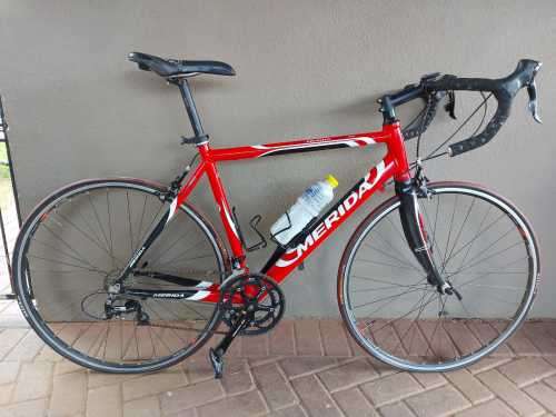 Merida Road 904 bike. In a very great condition, last used in 2020, kept in the storage since then