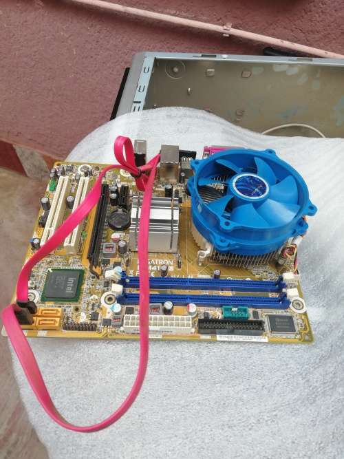 HP PEGATRON Ipm41-D3 Motherboard