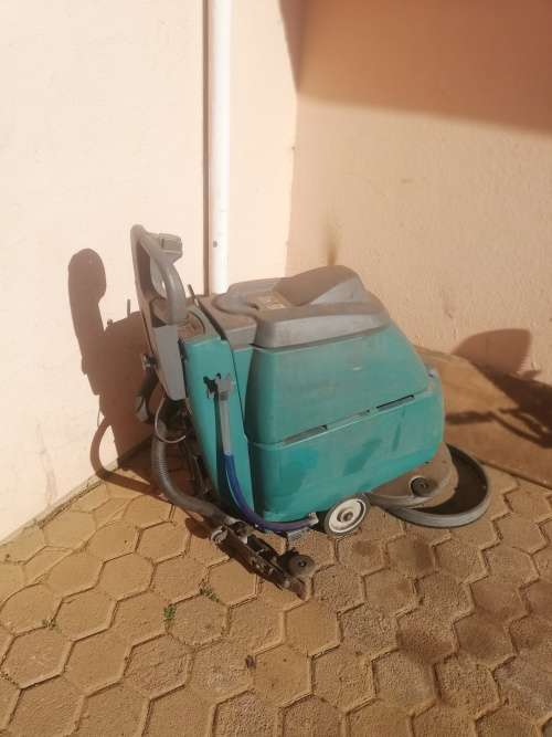 Tennant T2 Industrial Floor Scrubbing walk behind machine.Best in its class worth around R75k.