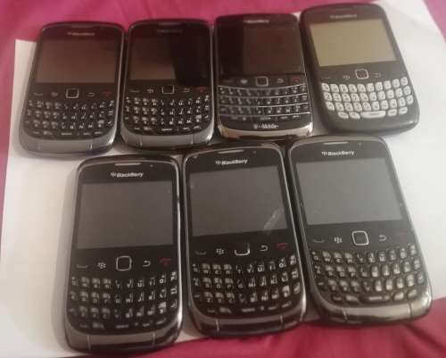 7 x Blackberry Curve in exceptional condition. Liquidation stock from US Embassy in RSA. Worth R8000