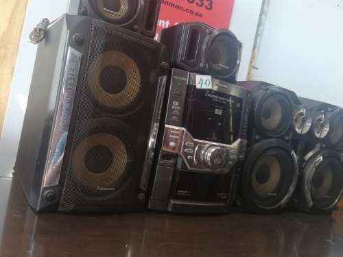 PANASONIC SA-VK90D HIFI  SYSTEM, 7000WPMPO, 600W RMSWORTH R6500