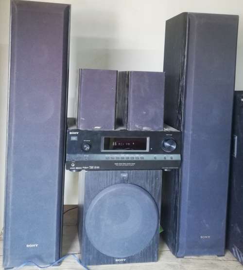 Sony STR-DH520 Home Theatre System. In prestine condition condition. Worth over R7000
