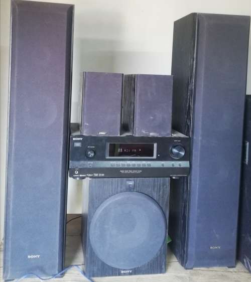 Sony STR-DH520 Home Theatre System. In prestine condition condition. Worth over R7000