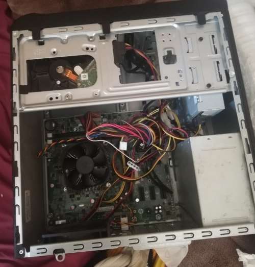 Hp Pro 3300, 500gb, 4GBram, 2.5Ghz, Windows 10, monitor included