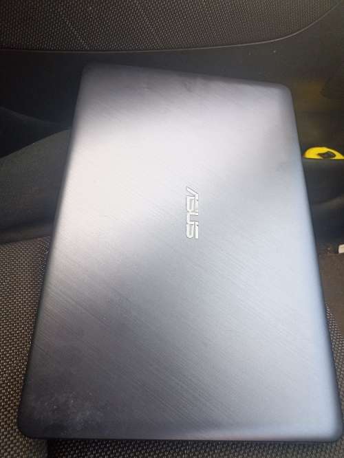 HIGH END ASUS ENGINEERING LATPOP,  i7, 8th Gen, 12GB Ram, 500GB SEAGATE SSD, 2GB D5 graphic card