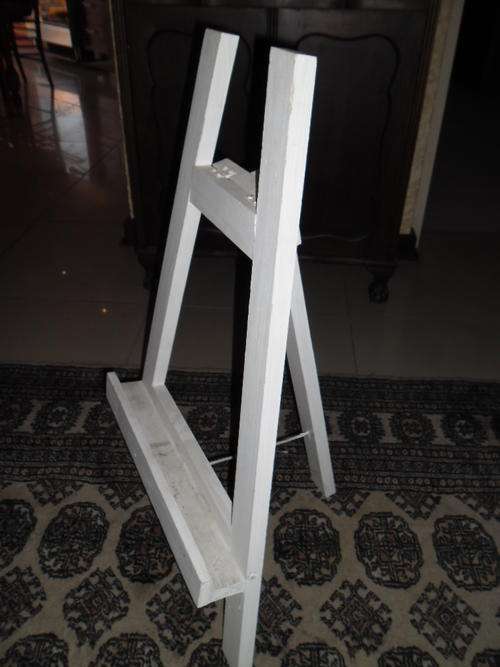 easel 1