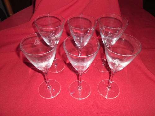 6 wine Glasses 3