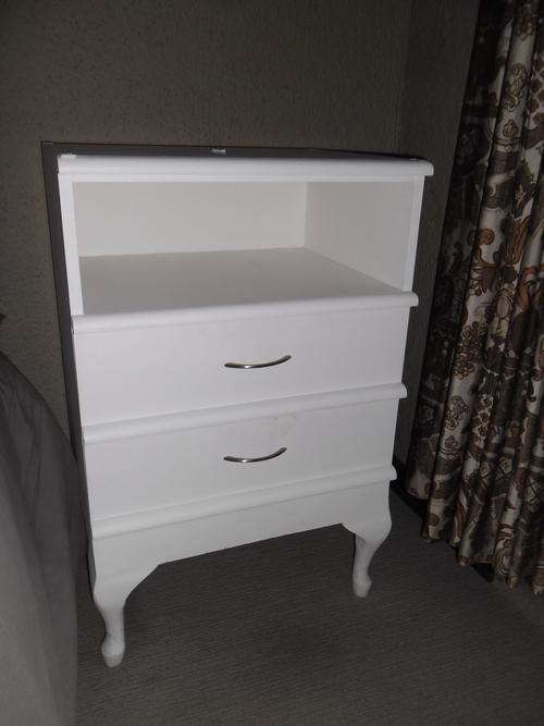 2 X Queen anne side Tables