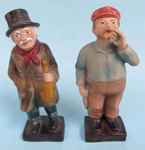 TWO MEN  FIGURINES