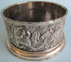 SILVER PLATED GRAPE DESIGN WINE HOLDER