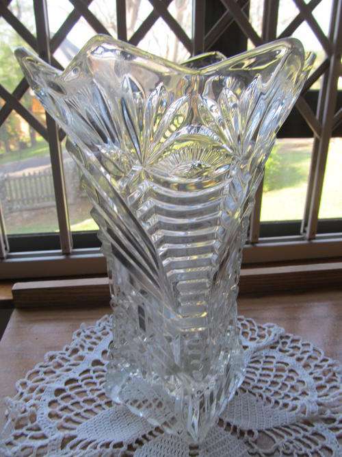 # BEAUTIFUL# LARGE CRYSTAL VASE