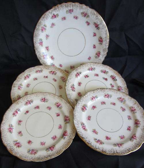 CHELSEA CHINTZ ROSE CAKE SET