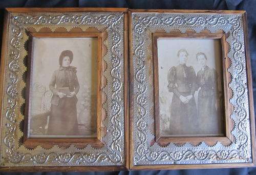 PAIR OF OLD PHOTO FRAMES WITH VINTAGE PHOTOS