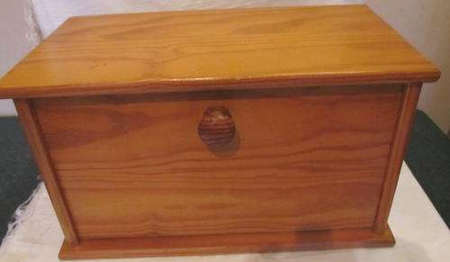 WOODEN  LITTLE CUPBOARD