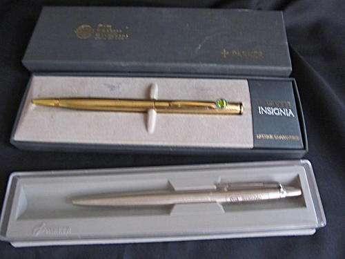 COLLECTABLE BANKING BRANDED PARKER PENS