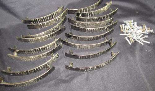 COLLECTION OF CUPBOARD DOOR HANDLES