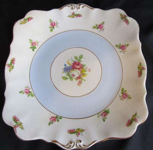 ROYAL STANDARD CAKE PLATE