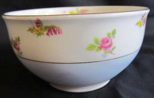 ROYAL STANDARD SUGAR BOWL