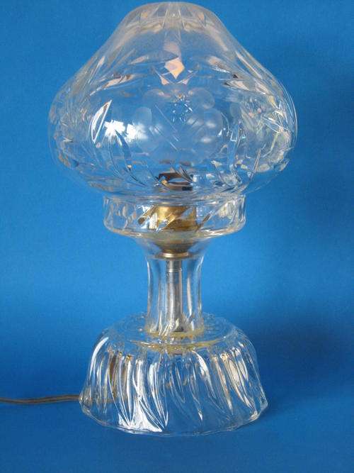 ROSE-CUT CRYSTAL LAMP