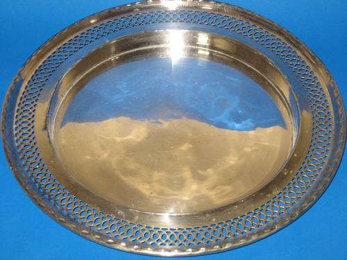 SILVER PLATED ROUND TRAY