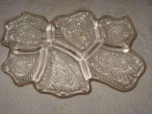 LARGE GLASS SNACK TRAY