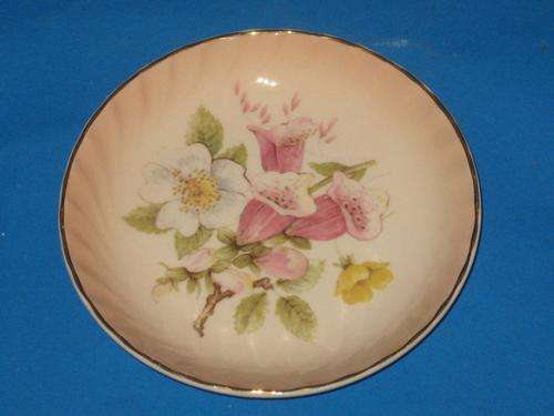 ROYAL WORCESTER - SPODE, PALLISY SWEET DISH