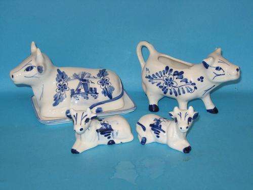 DELFT STYLE TABLE UTENSILS