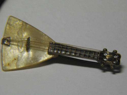 OLD MOTHER of PEARL and BRASS BROOCH