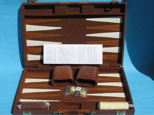 CASED BACKGAMMON GAME