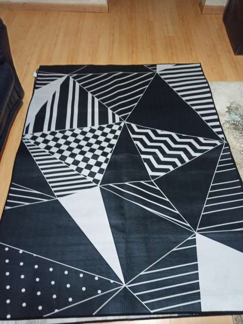STYLISH 3D CARPET WORTH R2000