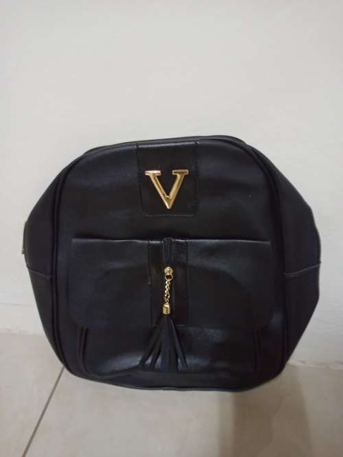 STYLISH SYNTHETIC LEATHER BAG SET WORTH 800!!!