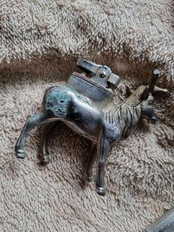 Collection of collectable lighters and zippo lighters