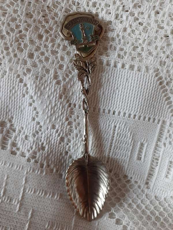 Collection of collectable teaspoons