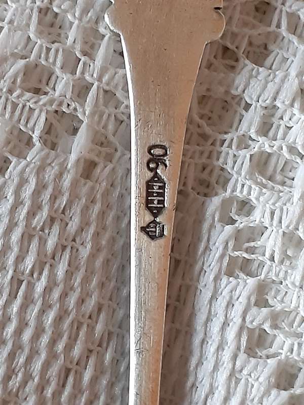 Collection of collectable teaspoons