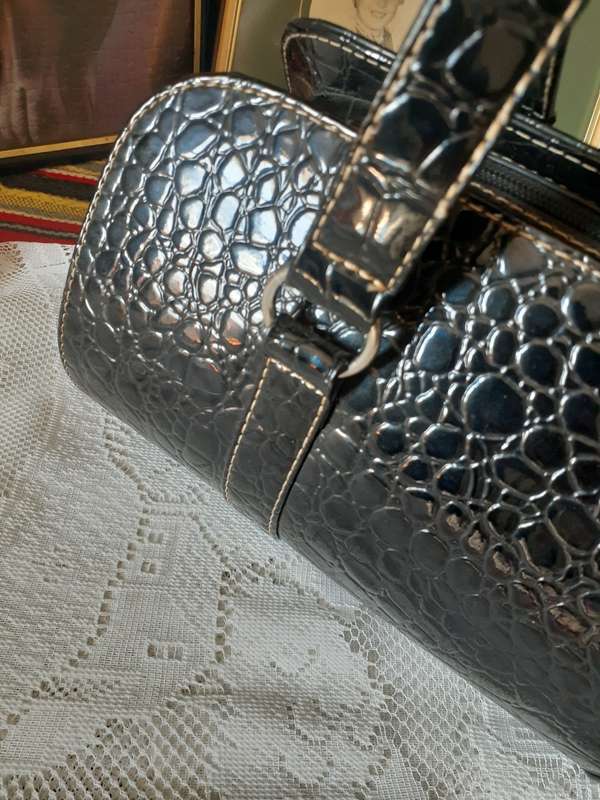 Ladies handbag black