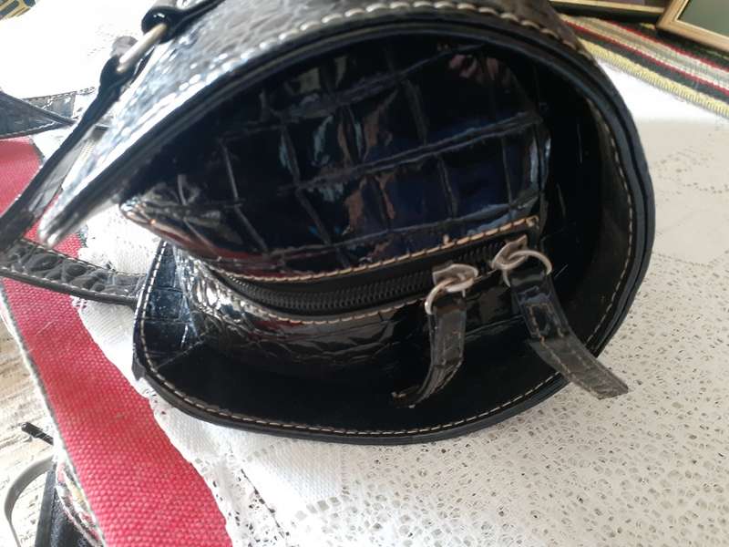 Ladies handbag black