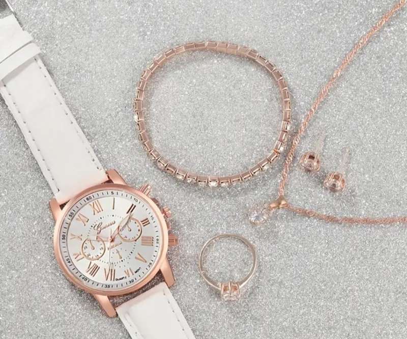 Women`s Casual Fashion Quartz Watch Analog PU Leather Wrist Watch & Rhinestone set