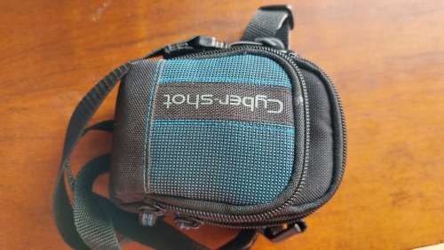 Sony Cybershot DSCP100 5.1MP Digital Camera With Many Exstras
