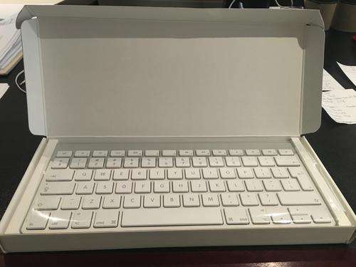Apple wireless keyboard
