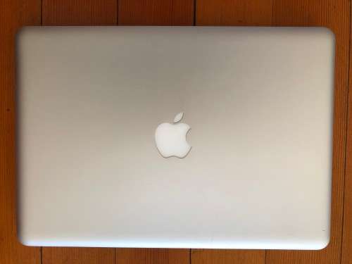 Macbook Pro 13 inch (Early 2011) Core i5, 10GB RAM, 512GB SSD